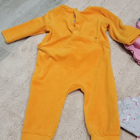 6 month outfits - Picture 4 of 4